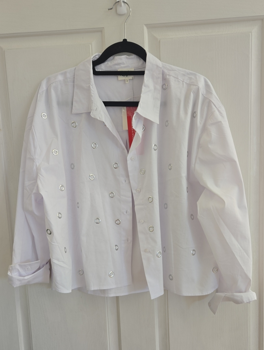 White Eyelet-Accent Crop Button-Up Top